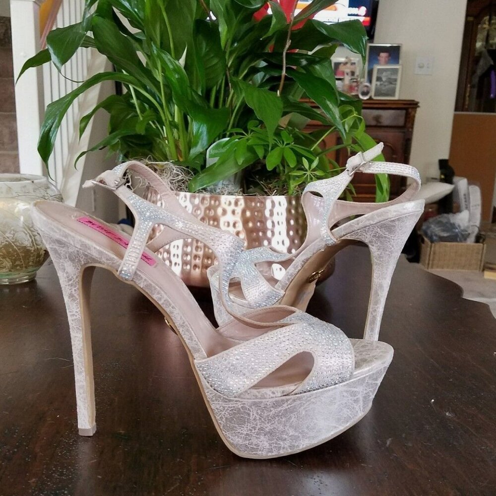NWOB Betsey Johnson Kristl T Strap Peep Toe Rhinestone Platform Heels